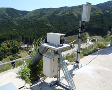 写真：Extensometer and other equipments